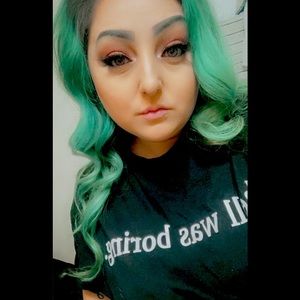 Meet your Posher, Vanessa